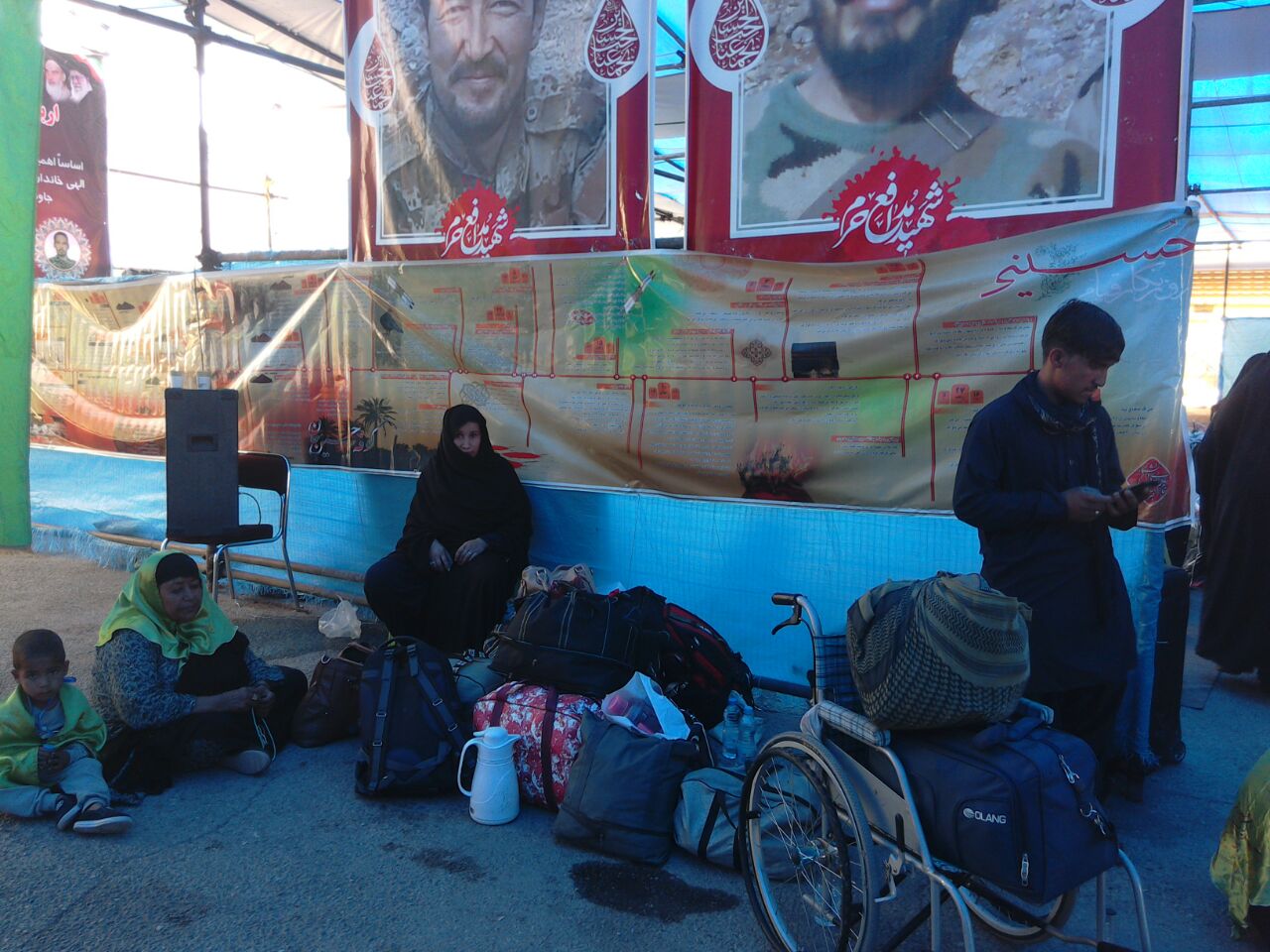 دومین روز از ورود زائران افغانستانی به مرز دوغارون