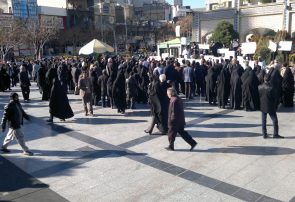 تجمع مردم مشهد در حمایت از شیخ زکزاکی پس از نماز جمعه مشهد