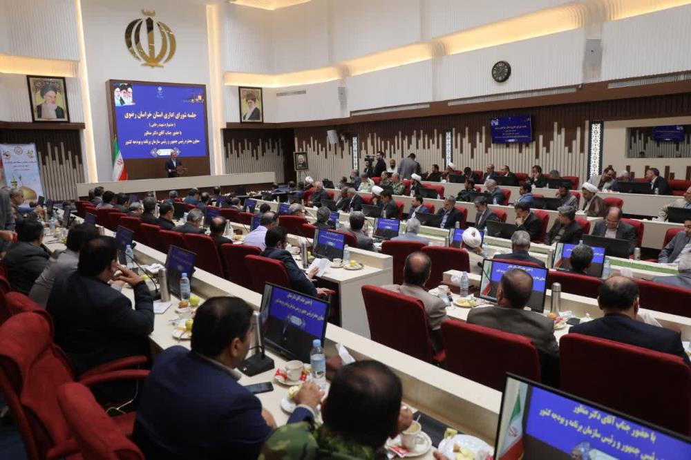 تقدیر از دستگاه‌های اجرایی برتر خراسان رضوی با حضور معاون رئیس جمهور