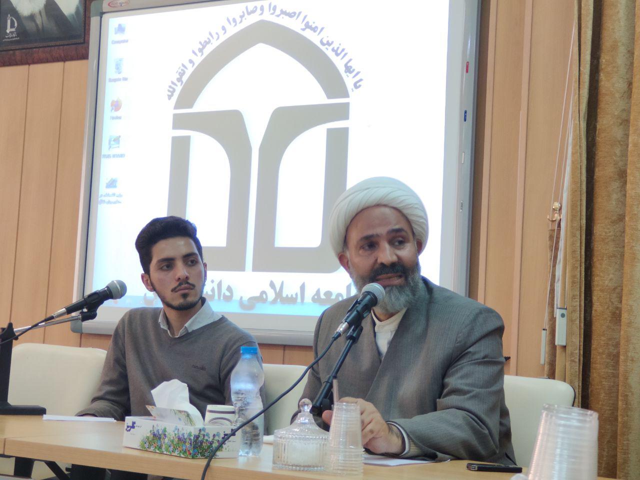 نصرالله پژمان فر: امروز کشور را کمبود نیرو آزار نمیدهد بلکه سوء مدیریت آزار میدهد