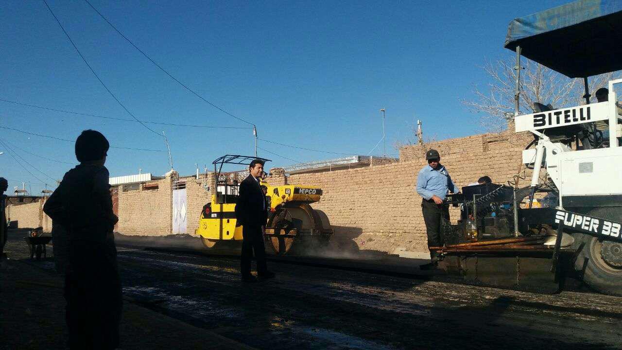 آسفالت خیابانها و معابر در دهستان باسفر رشتخوار
