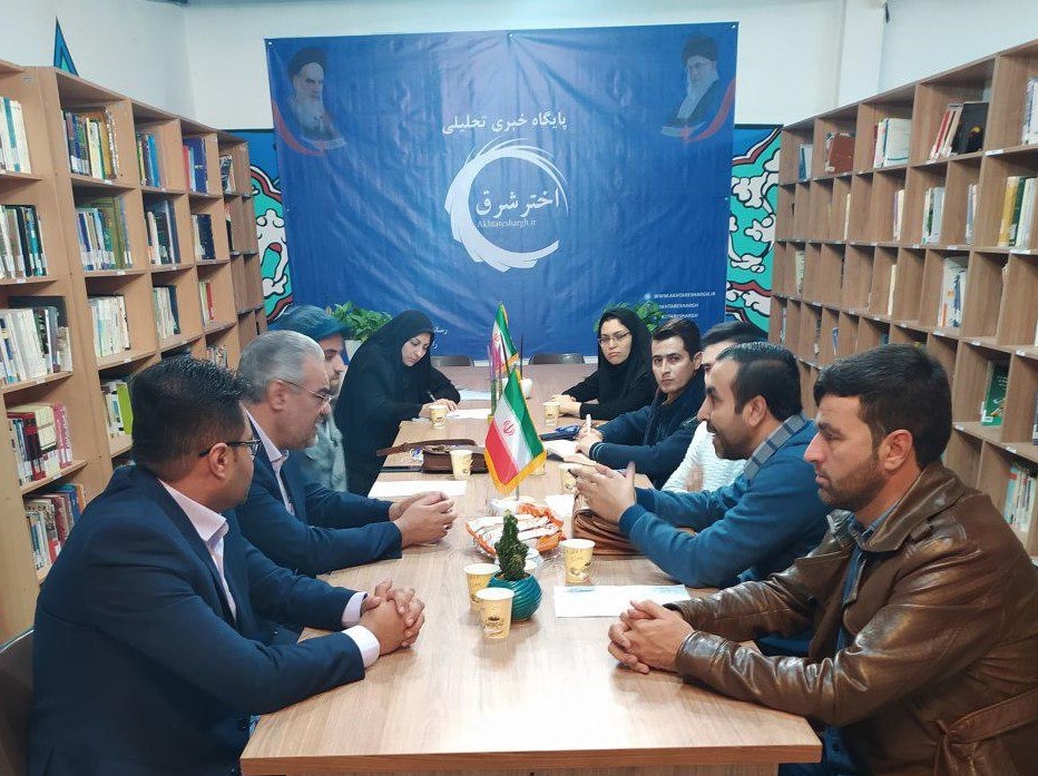 نشست انجمنهای علمی –دانشجویی با محوریت برگزاری نمایشگاه عکس رضوان و جشنواره رویش برگزار شد