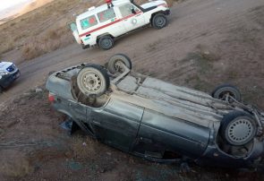 امدادرسانی به مصدوم تربت جامی در حادثه واژگونی خودروی پراید
