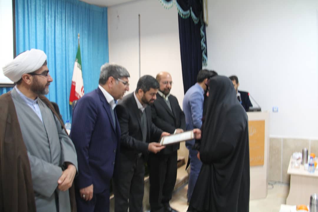 تقدیر از هنرمندان شهرستان خوشاب با حضور مدیرکل فرهنگ و ارشاد اسلامی خراسان رضوی