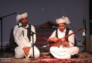 شب های شعر و موسیقی فجر در تایباد برگزار شد