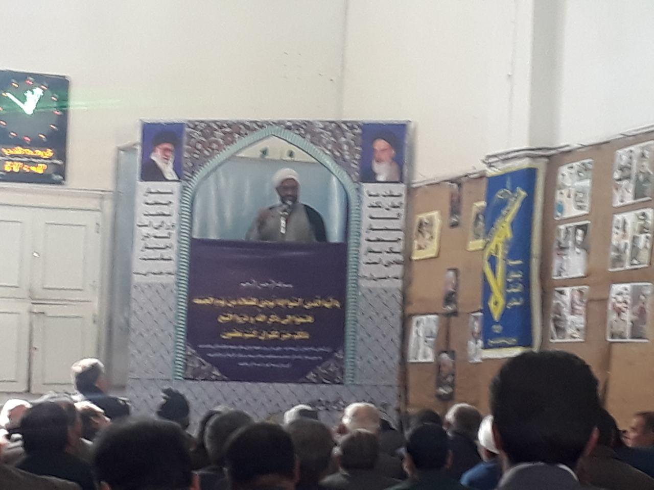 امامجمعه موقت رشتخوار: در راهپیمایی ۲۲ بهمنماه استکبار را مبهوت خواهند کرد