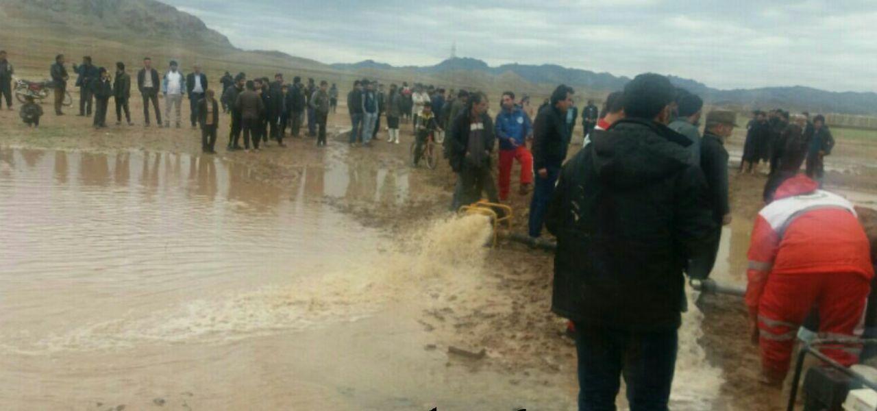بارندگیهای شدید چند روز گذشته خسارت میلیاردی به مزارع کشاورزی رشتخوار زد