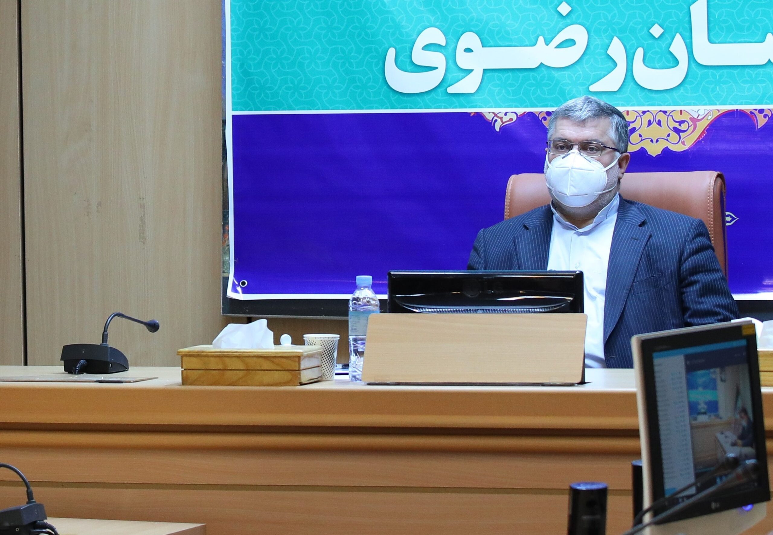 استاندار خراسان رضوی: وظیفه ما خدمترسانی به مردم است/ وحدت و انسجام میان ارکان مدیریتی شهرستان باید حفظ و تقویت شود