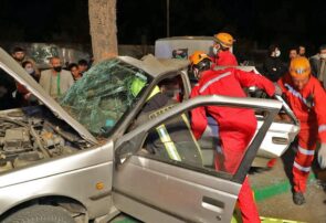 امدادرسانی نجاتگران آتش نشانی به ۳ مصدوم سانحه رانندگی در بولوار خیام مشهد