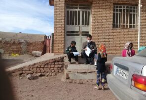 تهیه و توزیع درسنامه‌های قاصدک سلامتی برای دانش آموزان مناطق کم برخوردار شهرستان بجستان