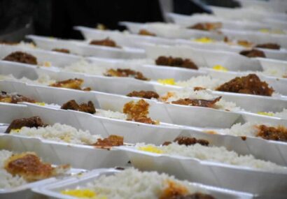 طبخ و توزیع غذای گرم به مناسبت شهادت حضرت زهرا (س) در استان