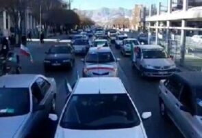 حضور مردم در راهپیمایی خودرویی در مشهد