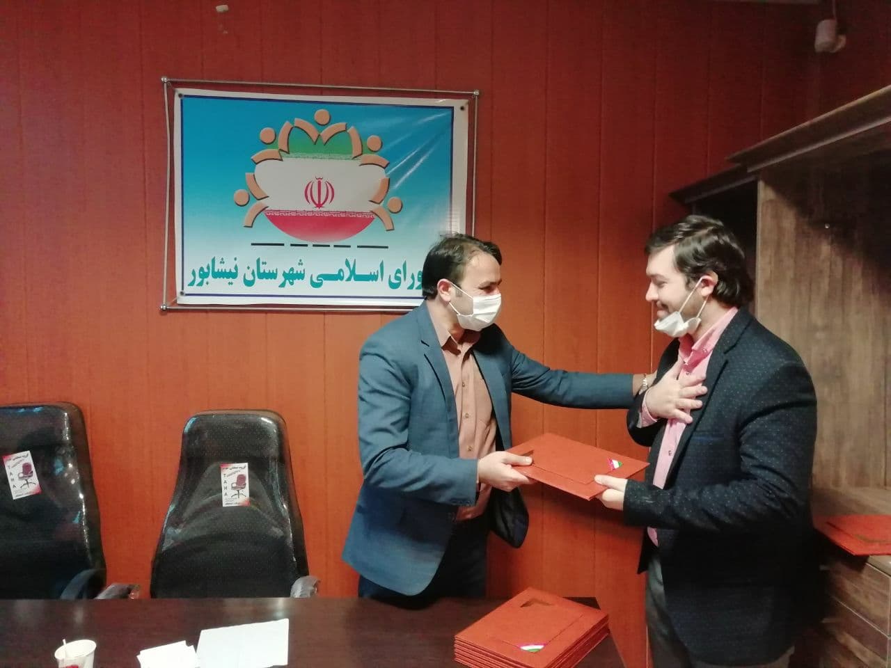 نشست مشترک شورای اسلامی شهرستان نیشابور با کانون ناشنوایان برگزار شد