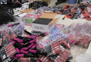 کشف بیش از ۵ هزار قلم انواع لوازم آرایشی و بهداشتی قاچاق در داورزن