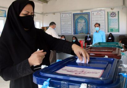 گزارش تصویری از حضور مردم قوچان در پای صندوق‌های رای