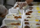 پخت و توزیع ۲۰ هزار پرس غذای گرم در بین نیازمندان روستاهای مرزی پنج شهرستان استان خراسان رضوی