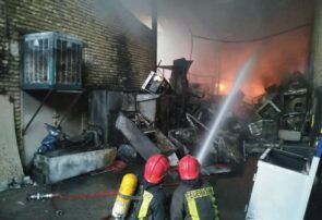 مهار آتش سوزی انبار چند منظوره در منطقه خواجه ربیع مشهد + گزارش تصویری