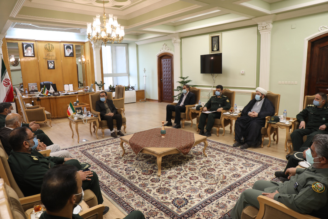 دیدار مدیرکل بنیاد حفظ آثار و نشر ارزشهای دفاع مقدس استان با استاندار خراسان رضوی