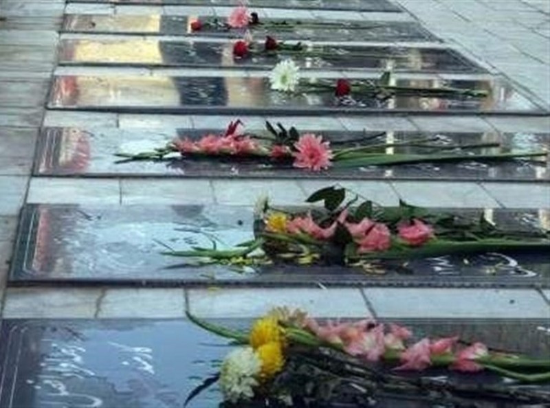 ساماندهی گلزار شهدای رشتخوار نیازمند اعتبار است