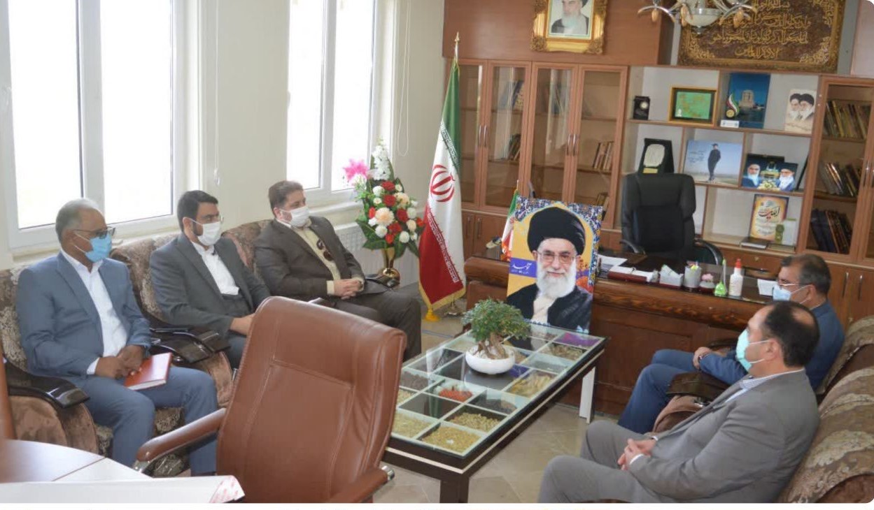 دیدار مدیرعامل شرکت تأمین و توسعه زیرساختهای شرق ایران با فرماندار رشتخوار