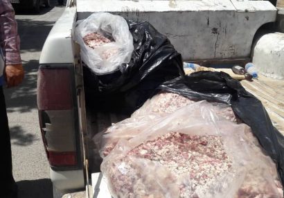 کشف و ضبط بیش از ۳۰ کیلو گوشت فاسد از یک آشپزخانه در نیشابور￼