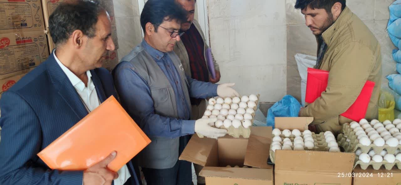 کشف و معدوم‌سازی ۶۳ کیلوگرم تخم مرغ غیر قابل مصرف از یک کارگاه قنادی در کاشمر