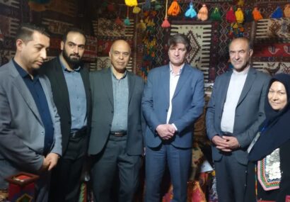 بازدید مسئولین کشوری، استانی و شهرستان از غرفه شرکت تعاونی صنایع‌دستی روناک قوچانی در نمایشگاه بین المللی مشهد