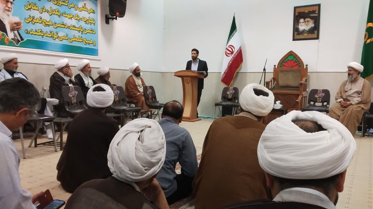 رئیس شبکه دامپزشکی در حضور امام جمعه و امامان جماعت مساجد کاشمر : ۶ اکییپ سیار و ثابت بر ذبح دام های قربانی در روز عید قربان نظارت خواهند داشت.
