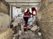 نجات ۶ کارگر از زیر آوار توسط آتش‌نشانان مشهدی