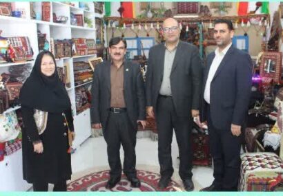 سرپرست اداره کل تعاون،کار و رفاه اجتماعی خراسان رضوی در سفر یکروزه خود به قوچان به همراه رئیس اداره این شهرستان با خانم محترم محمد ابراهیمی مدیر عامل شرکت تعاونی روناک قوچانی و از فعالان برتر مشاغل خانگی استان دیدار و از مجموعه ارزشمند خدمات و محصولات صنایع دستی این تعاونی بازدید کرد
