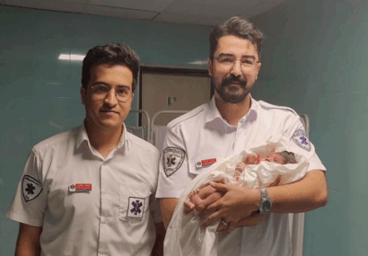 نوزاد عجول سرخسی در آمبولانس به دنیا آمد