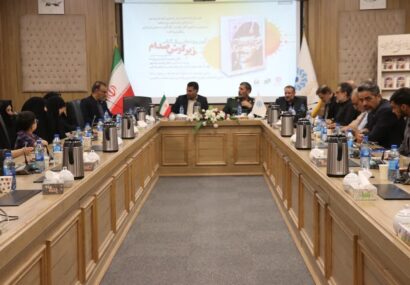 نوربخش در آیین رونمایی از کتاب «زیر گوش صدام» مطرح کرد؛نگارش وقایع جنگ تحمیلی ابزاری جهت مانایی موضوع ایثار و مقاومت در جامعه است