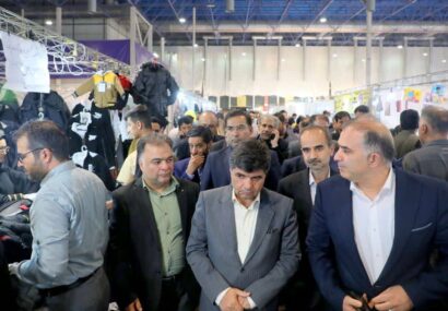بازدید فرماندار مشهد از نمایشگاه عرضه مستقیم کالا