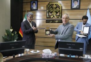 اهدای نخستین نشان «فرهنگوَر خراسان» به استاد خوشنویسی سبزوار