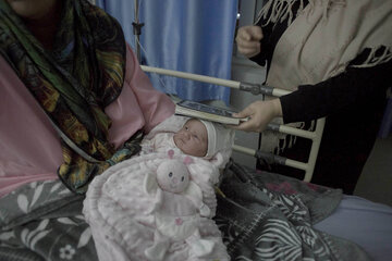 نجات شیرخوار ۹ ماهه با اقدام کارشناسان اورژانس در تربت حیدریه