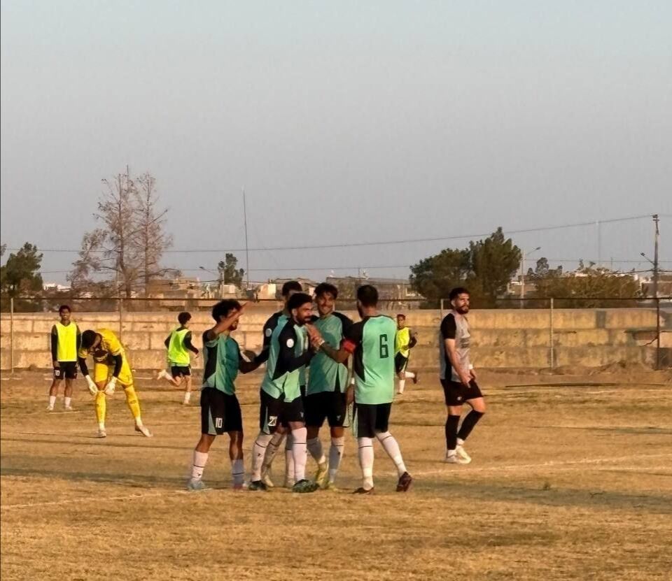 پیروزی ۴ بر صفر تیم فوتبال گناباد مقابل حریف تهرانی پیروزی ۴ بر صفر تیم فوتبال گناباد مقابل حریف تهرانی