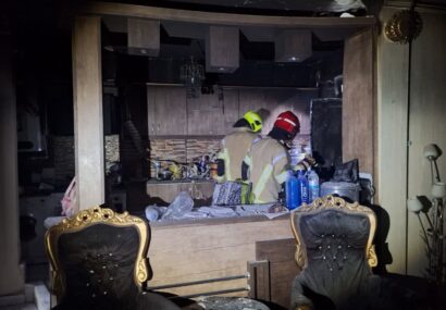 نجات مادر و کودک از حریق در منزل مسکونی مشهد