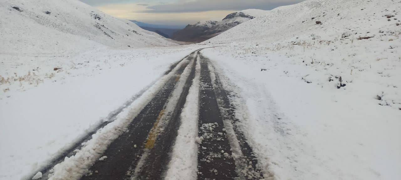 بارش برف و باران در جاده های خراسان رضوی بارش برف و باران در جاده های خراسان رضوی