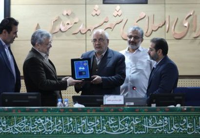 ارائه بودجه ۹۳ هزار میلیارد تومانی سال ۱۴۰۵ شهرداری مشهد به شورای اسلامی شهر/ سهم ۶۲ درصدی پروژههای عمرانی و تمرکز بر عدالت شهری و تابآوری