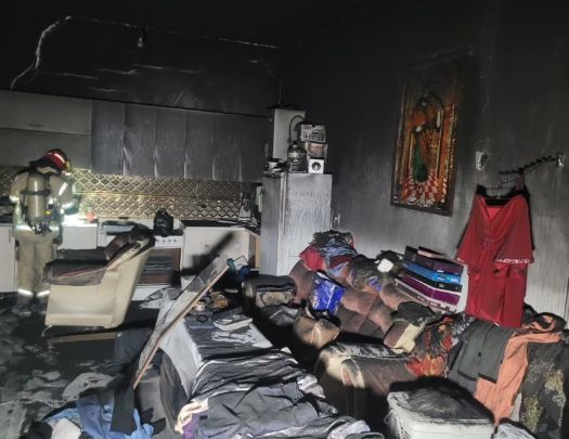 حریق منزل مسکونی در بلوار توس بدون تلفات جانی مهار شد حریق منزل مسکونی در بلوار توس بدون تلفات جانی مهار شد