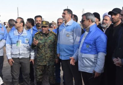 مانور تمامعیار استانی زلزله «مقاوم در سایه خورشید» با حضور رئیس سازمان مدیریت بحران کشور در مشهد برگزار شد.