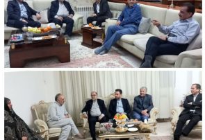 تجلیل از دو نفر پیشکسوت استانداری خراسان رضوی در دومین روز دهه فجر