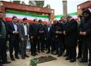 ادای احترام وزیر تعاون، کار و رفاه اجتماعی و استاندار خراسان رضوی به شهدای گمنام شهر مزداوند ادای احترام وزیر تعاون، کار و رفاه اجتماعی و استاندار خراسان رضوی به شهدای گمنام شهر مزداوند