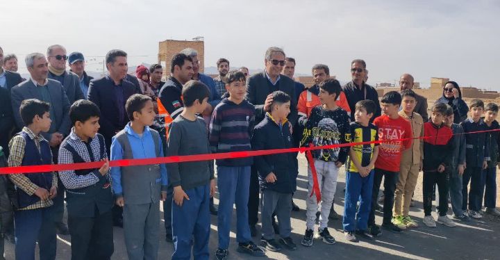 افتتاح پروژههای روکش آسفالت محورهای روستایی کاشمر با اعتبار ۹۵ میلیارد ریال در دهه فجر افتتاح پروژههای روکش آسفالت محورهای روستایی کاشمر با اعتبار ۹۵ میلیارد ریال در دهه فجر