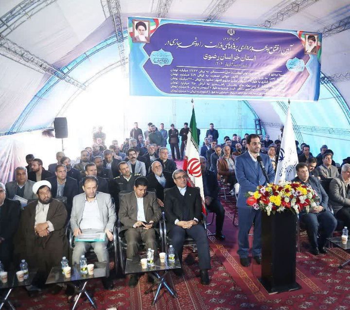 وزیر راه و شهرسازی مطرح کرد؛ افزایش ۶۶ هزار هکتاری ظرفیت سکونتگاهی کشور وزیر راه و شهرسازی مطرح کرد؛ افزایش ۶۶ هزار هکتاری ظرفیت سکونتگاهی کشور