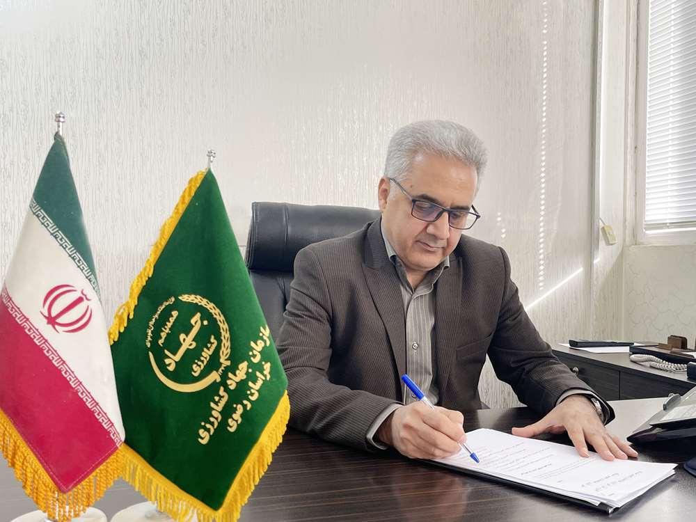 اشتغالزایی بالغ بر 3هزار نفری بخش کشاورزی خراسان رضوی در سال گذشته اشتغالزایی بالغ بر ۳هزار نفری بخش کشاورزی خراسان رضوی در سال گذشته