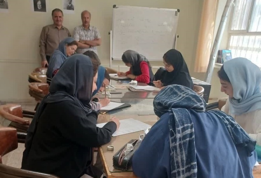 برگزاری آزمون خوشنویسان در نیشابور برگزاری آزمون خوشنویسان در نیشابور