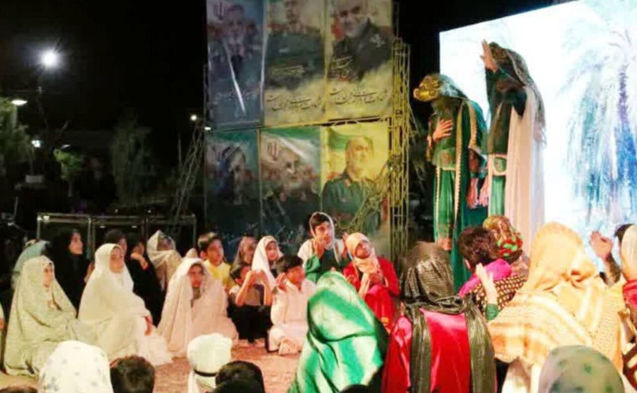 نمایشواره میدانی«غدیر ، تپش تاریخ» در نیشابور اجرا شد نمایشواره میدانی«غدیر ، تپش تاریخ» در نیشابور اجرا شد