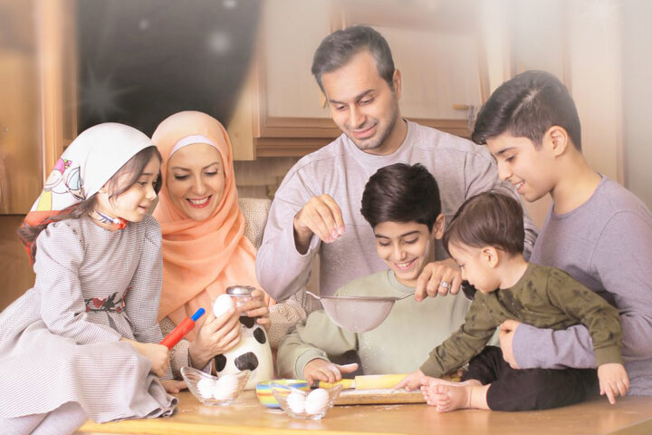 افزایش احساس تعلق، یکی از فواید تعاون و همکاری در خانواده افزایش احساس تعلق، یکی از فواید تعاون و همکاری در خانواده