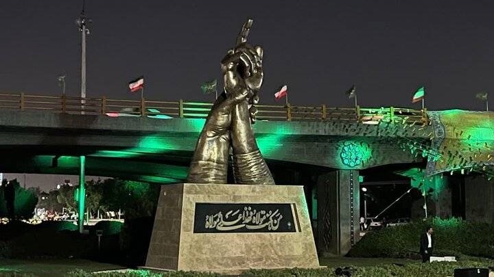 رونمایی از نماد شهری غدیر در مشهد رونمایی از نماد شهری غدیر در مشهد
